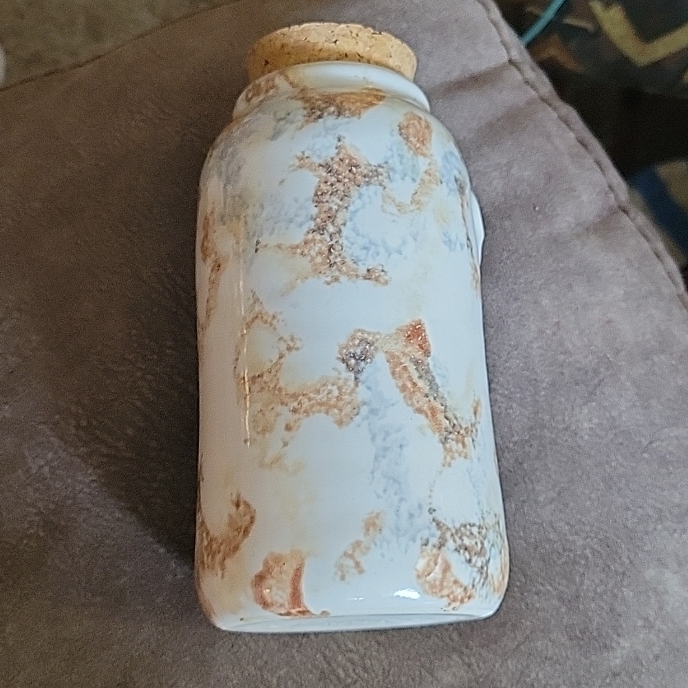 3/$30 VTG Signed 2000 Equestrian Ceramic Glazed Candy Jar - Picture 5 of 6